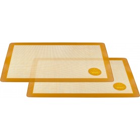 Gift of a Set of 2 Silicone Baking Mats